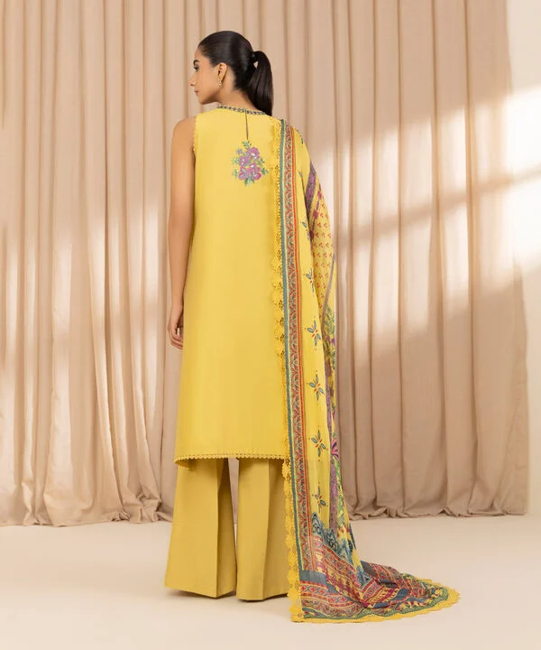 Sapphire Eid Luxury Collection'25