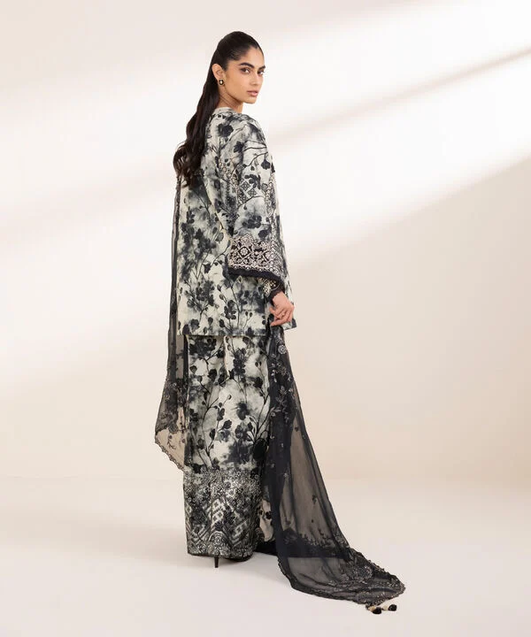 Sapphire Eid Signature Collection'25