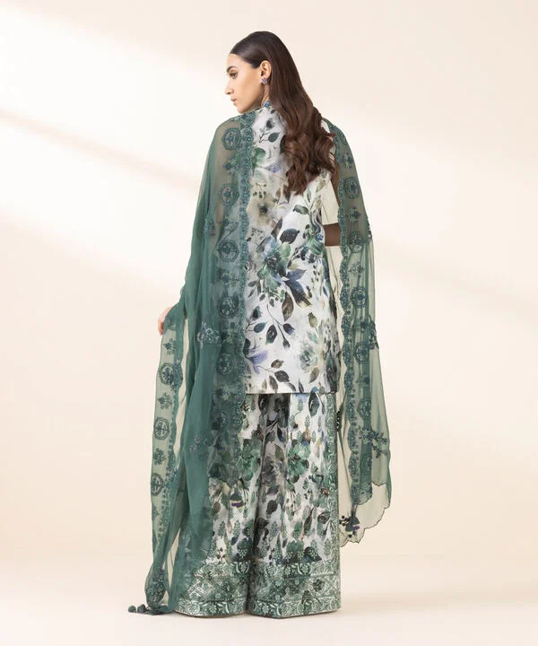 Sapphire Eid Signature Collection'25