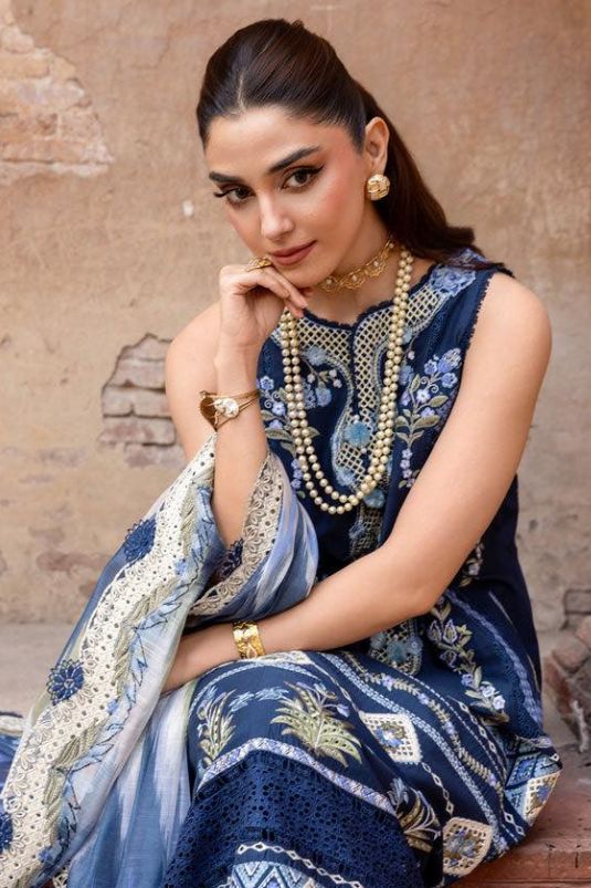 Breeze Luxury Lawn'26