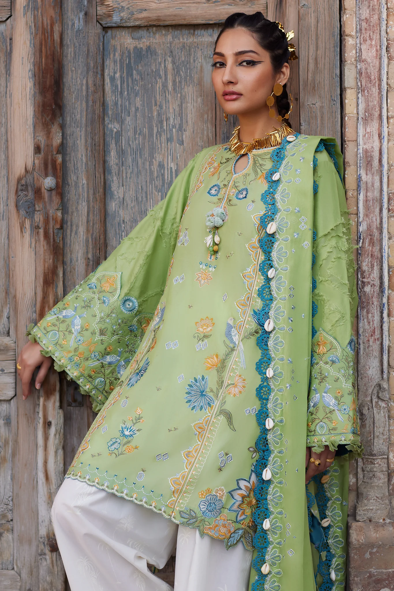 Elan Lawn'25