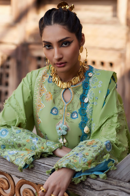 Elan Lawn'25