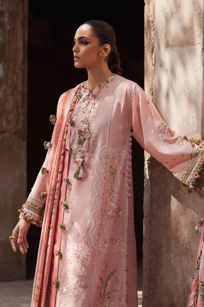 Elan Lawn'25