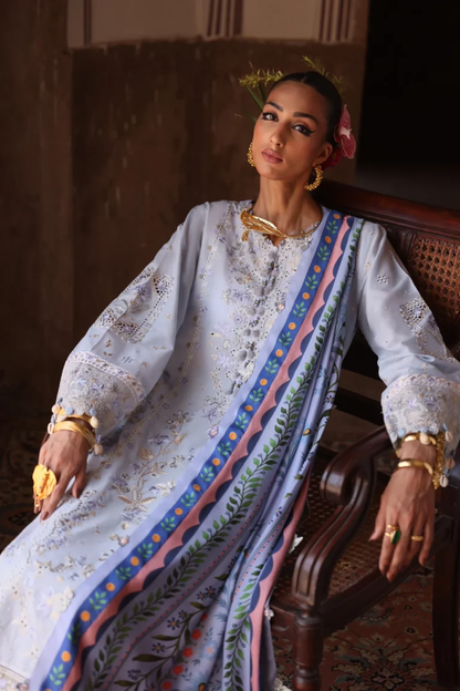 Elan Lawn'25
