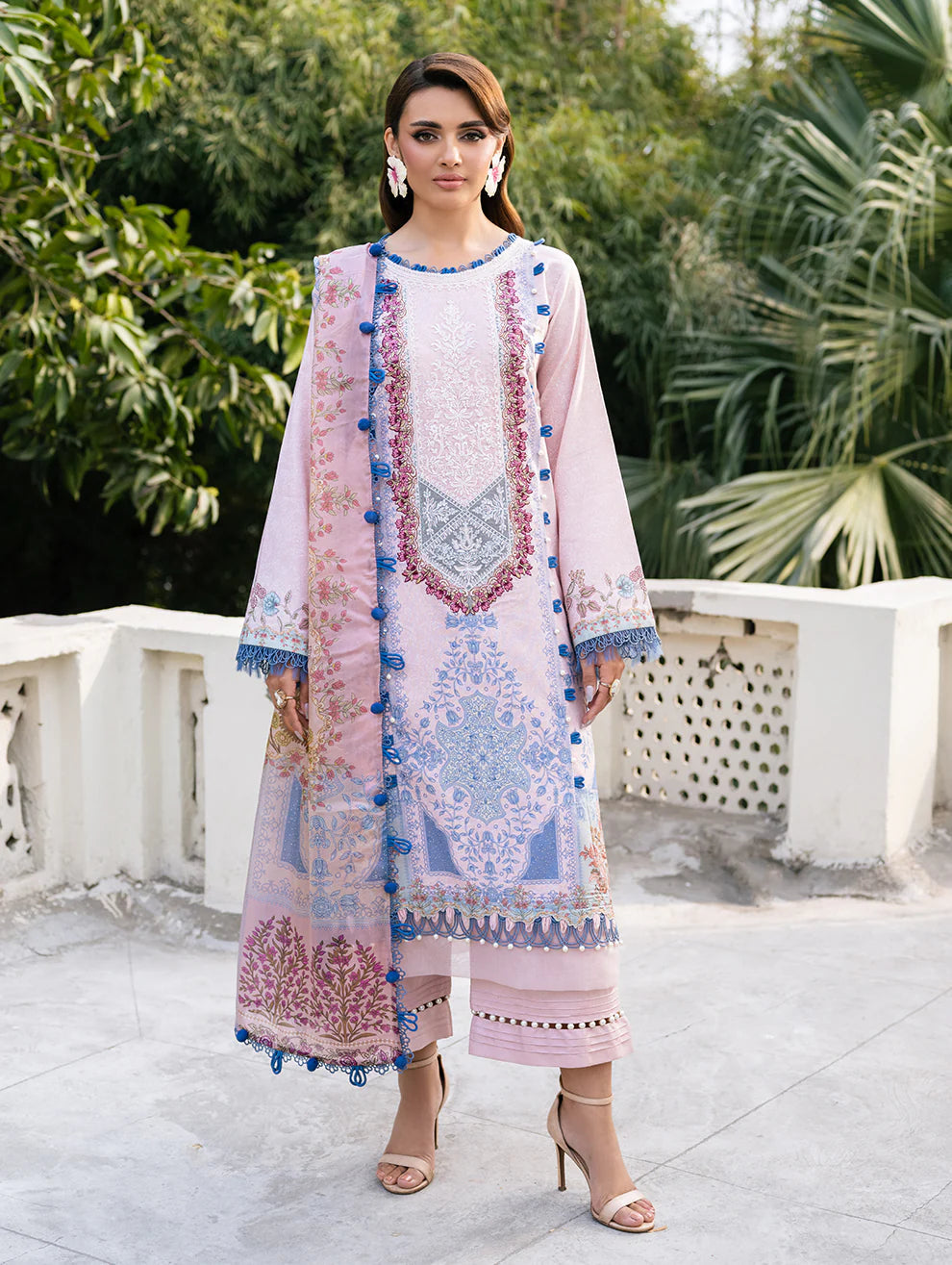 Jade Elara Lawn'26