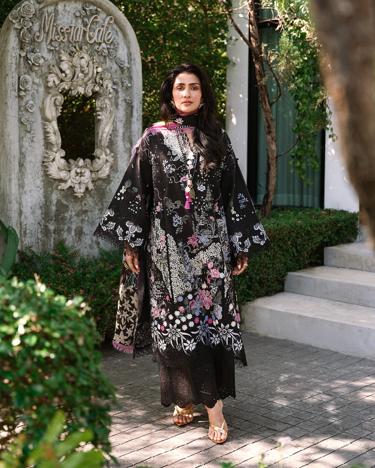 Mushq Amoi Luxury Lawn'26