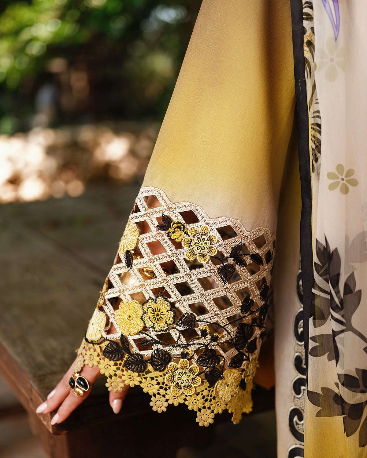 Mushq Amoi Luxury Lawn'26