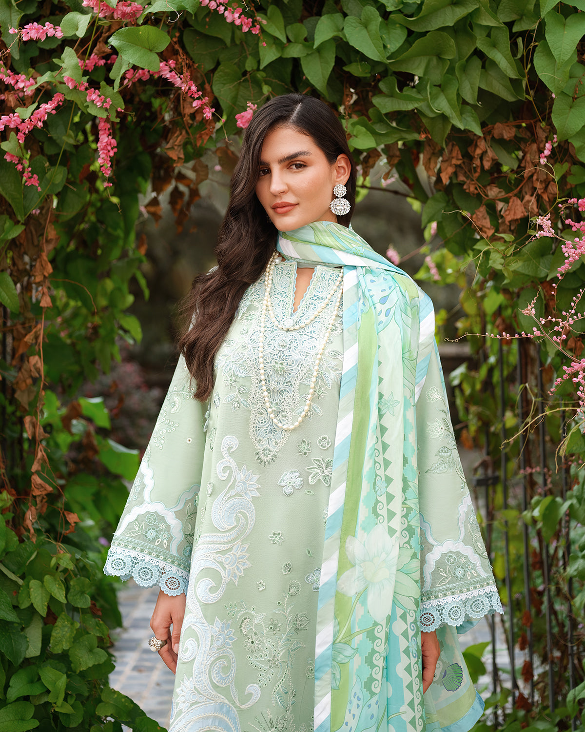 Mushq Amoi Luxury Lawn'26