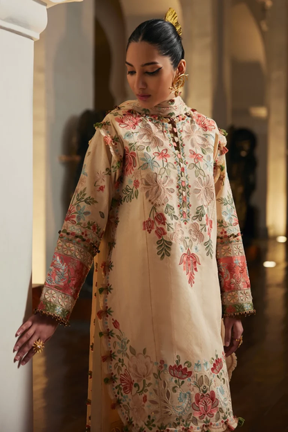 Elan Lawn'25