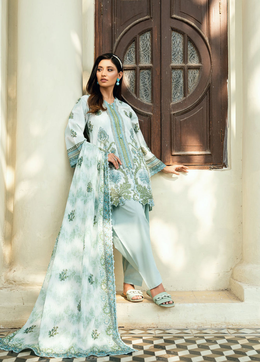 Desert Rose Lawn'26