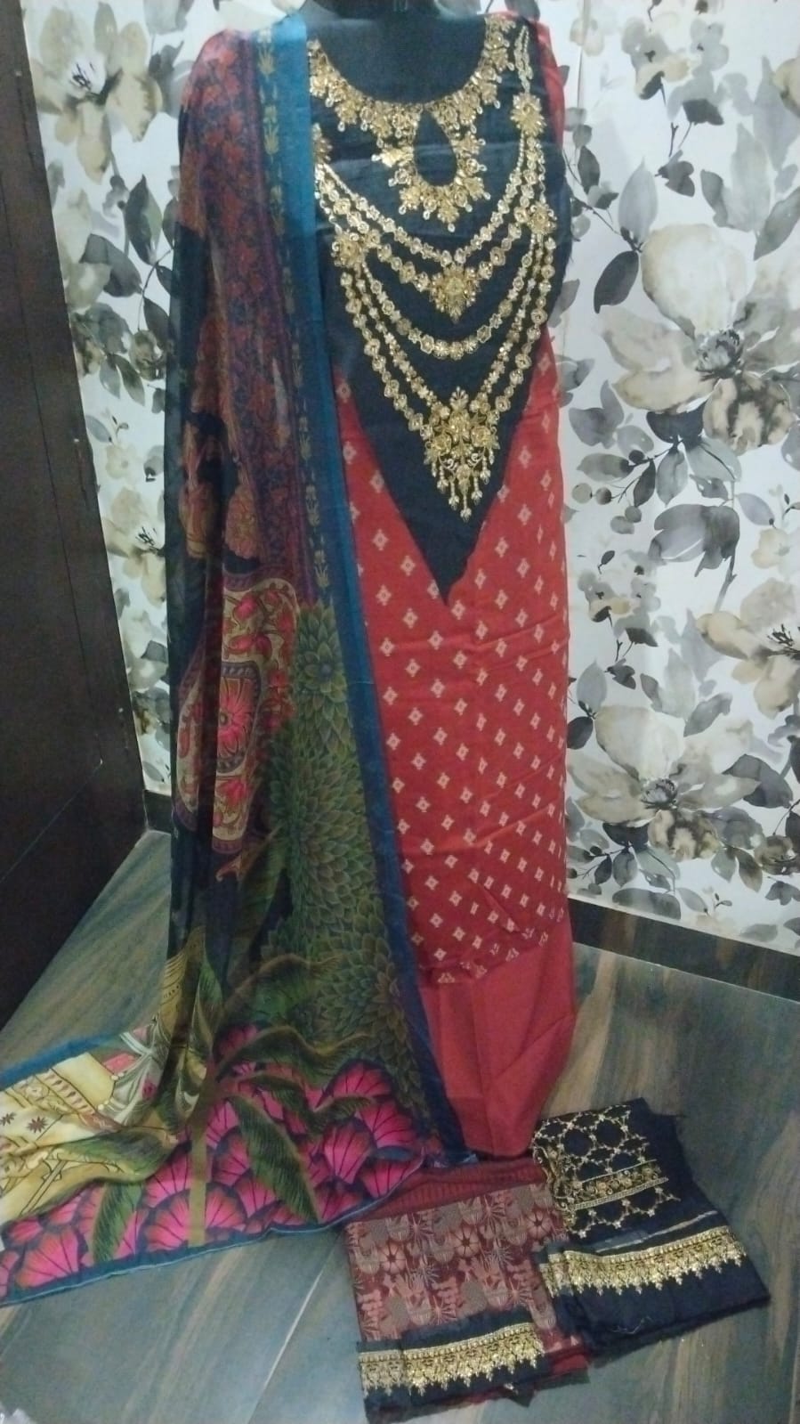 Asim Jofa Shehr-e-Yaar Luxury Lawn