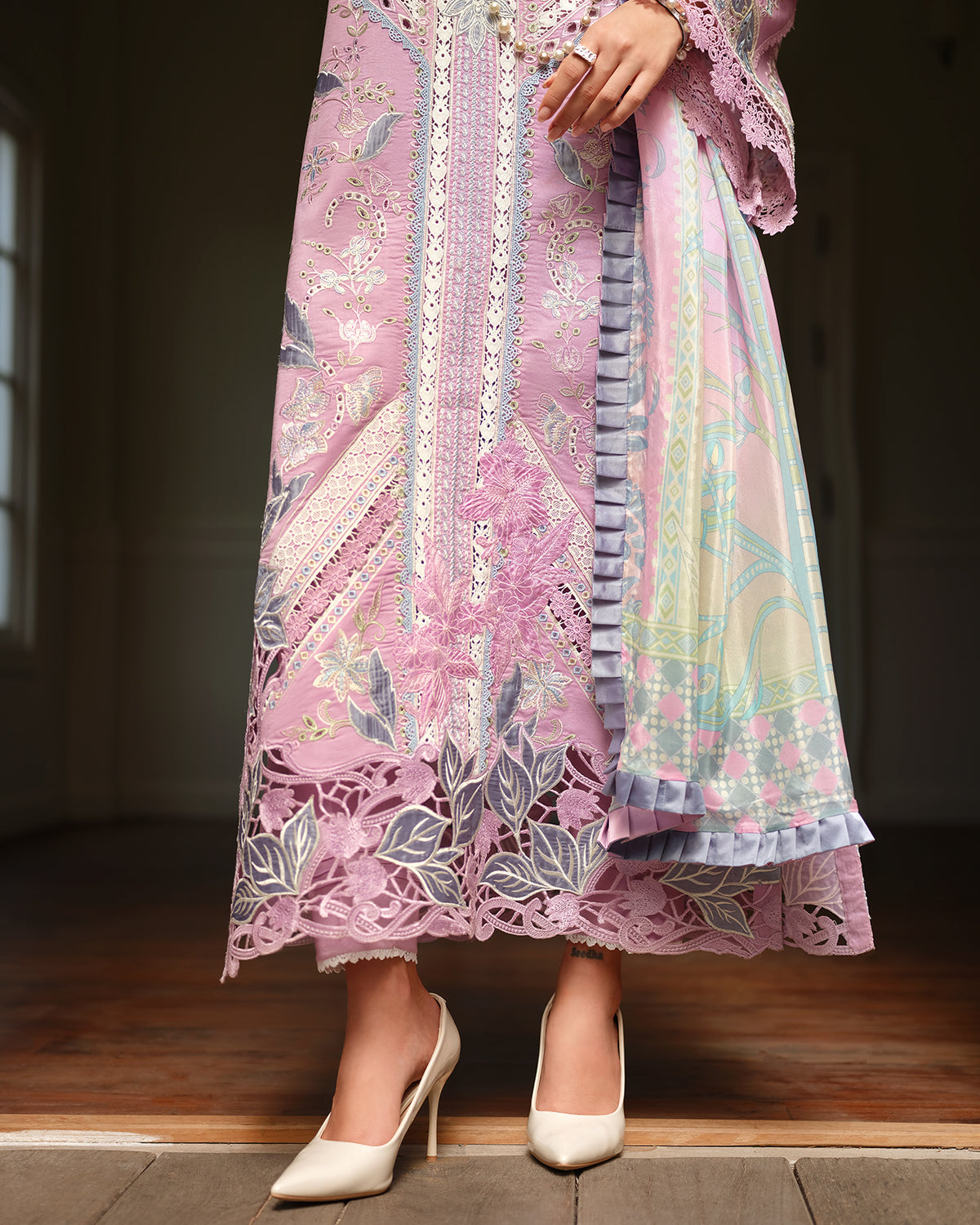 Mushq Amoi Luxury Lawn'26